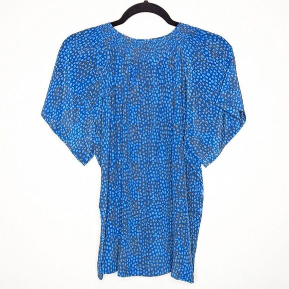 Tucker Short Sleeve Classic Blouse Celestial Spots in Silk Crepe de Chine - Picture 7 of 7